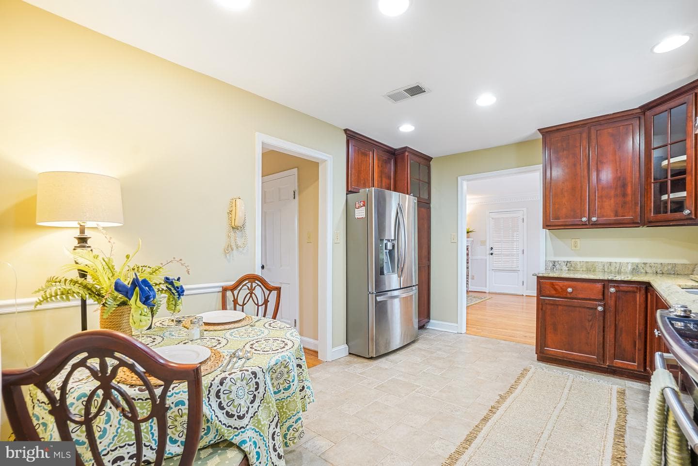 8749 Weir Street photo 12