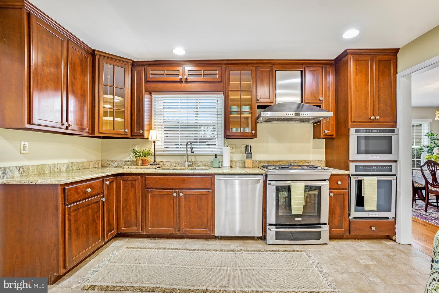 8749 Weir Street photo 14