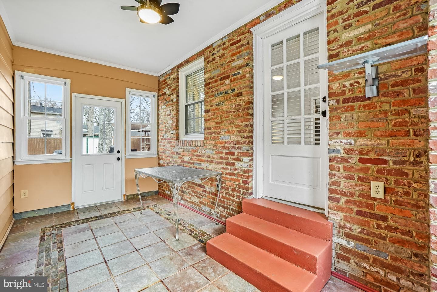 8749 Weir Street photo 24