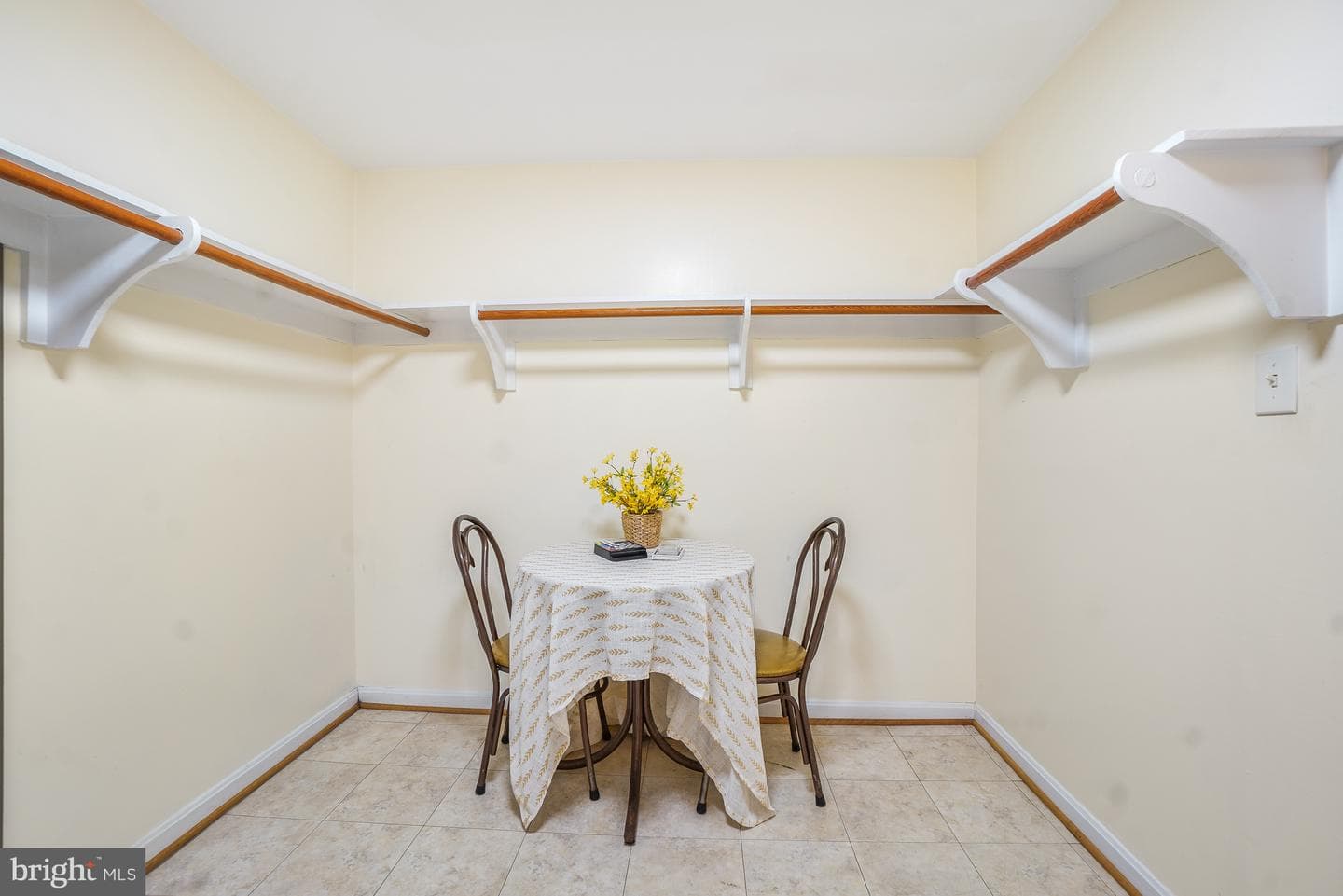 8749 Weir Street photo 46