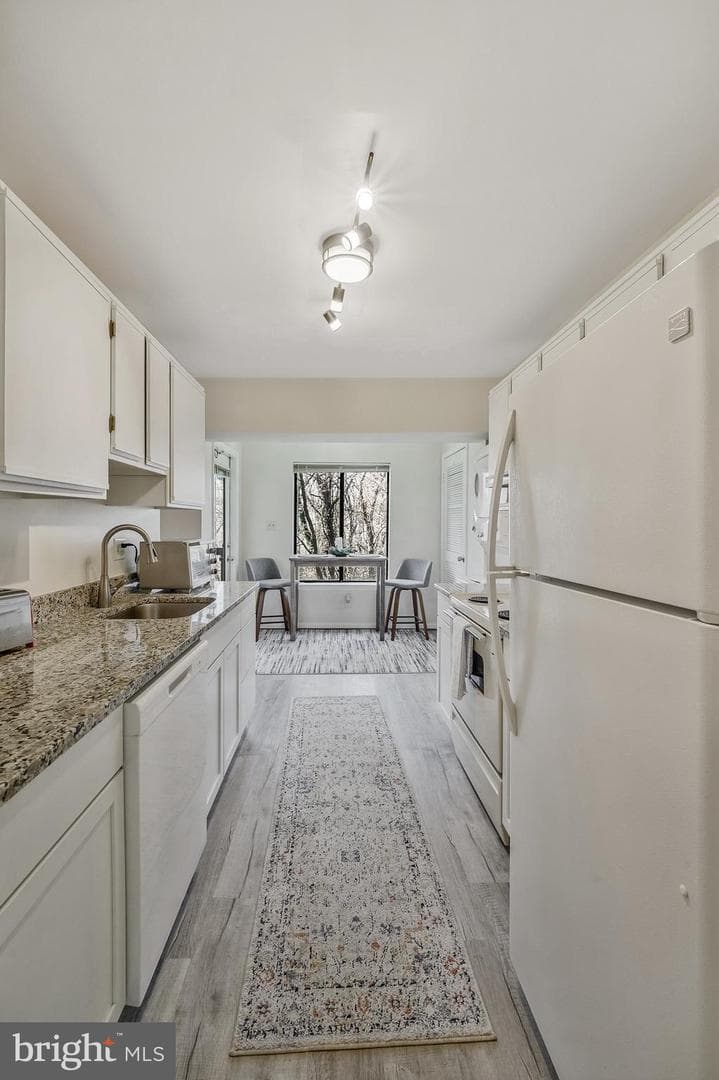 9562 Cannoneer Court #203 photo 10