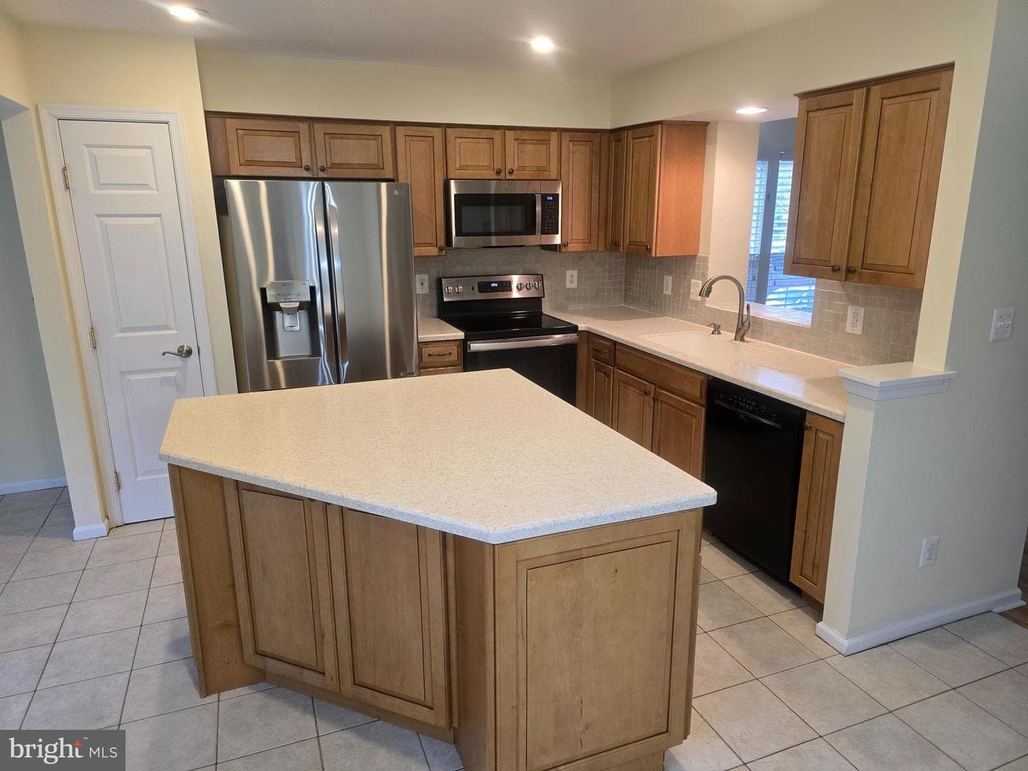 10331 Butternut Circle photo 11
