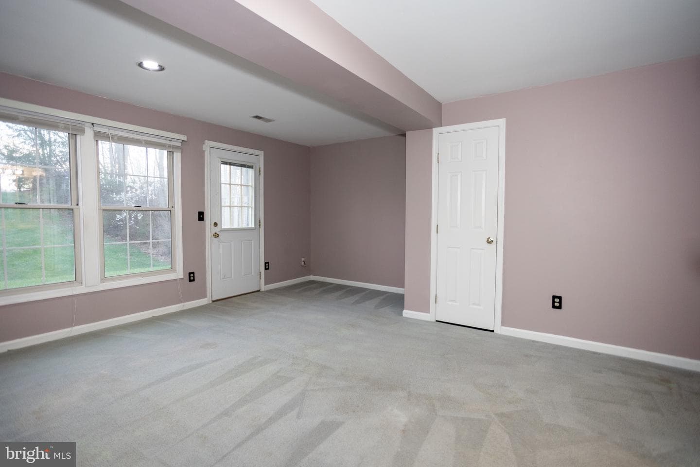 9775 Mock Orange Court photo 32