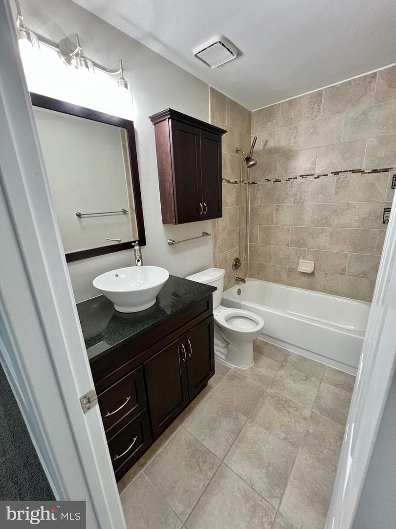 8759 Deblanc Place photo 33