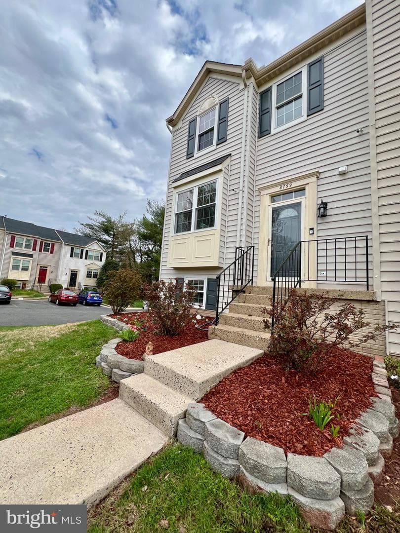 8759 Deblanc Place photo 47