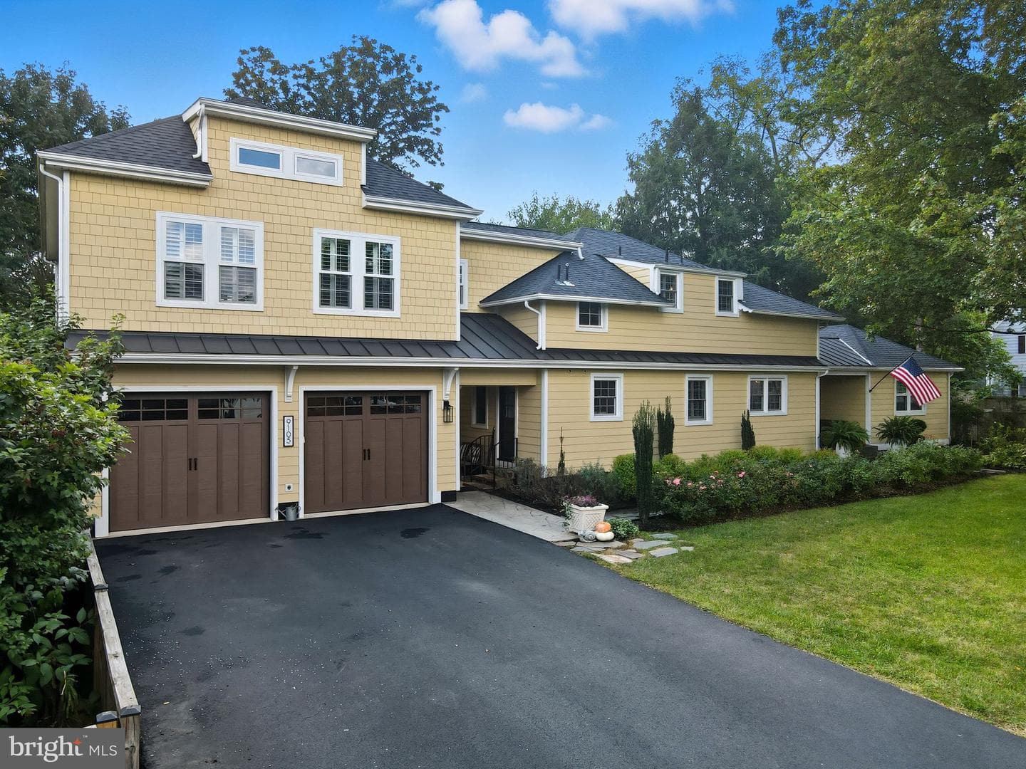 9105 Ewell Street photo 2