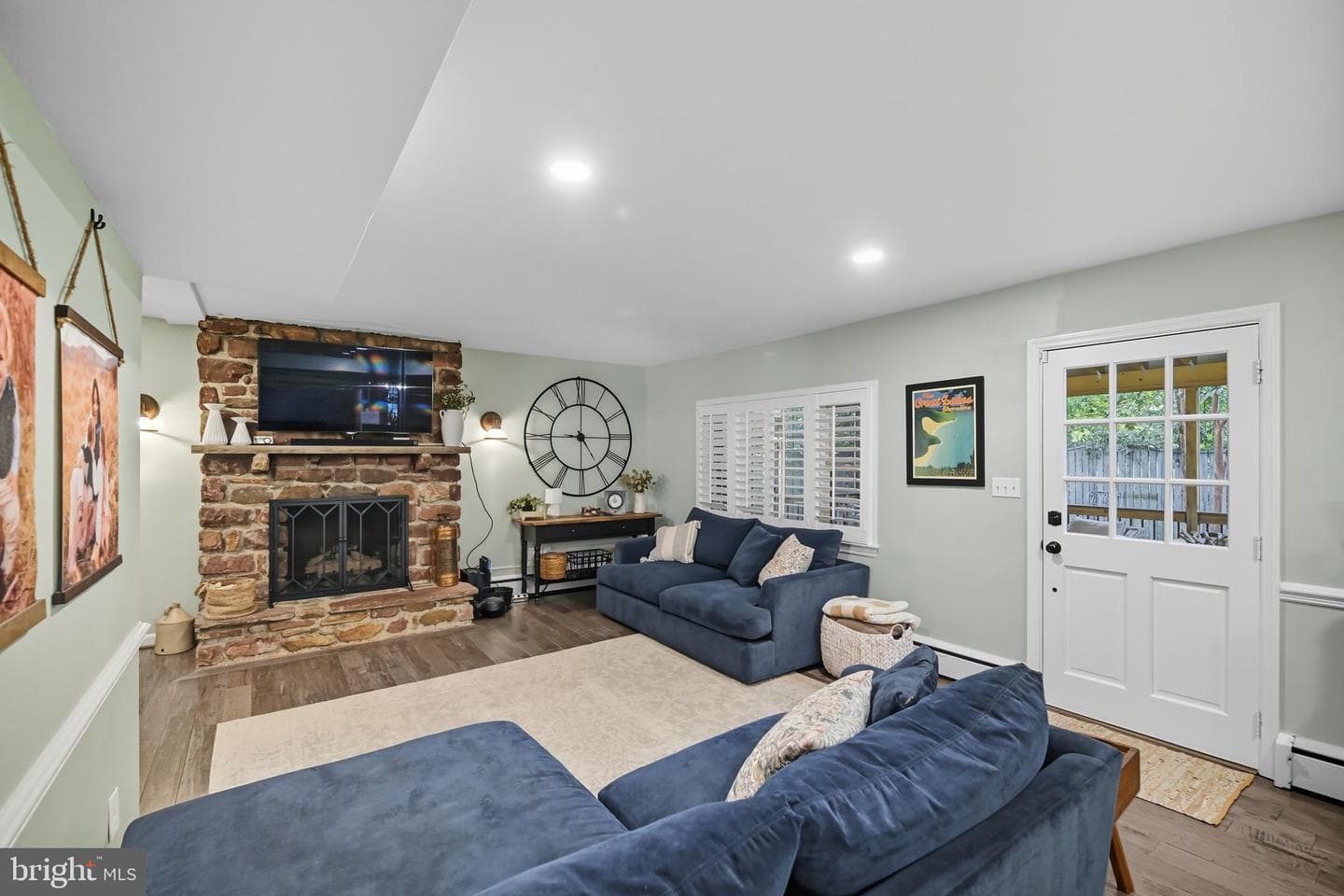 9105 Ewell Street photo 39