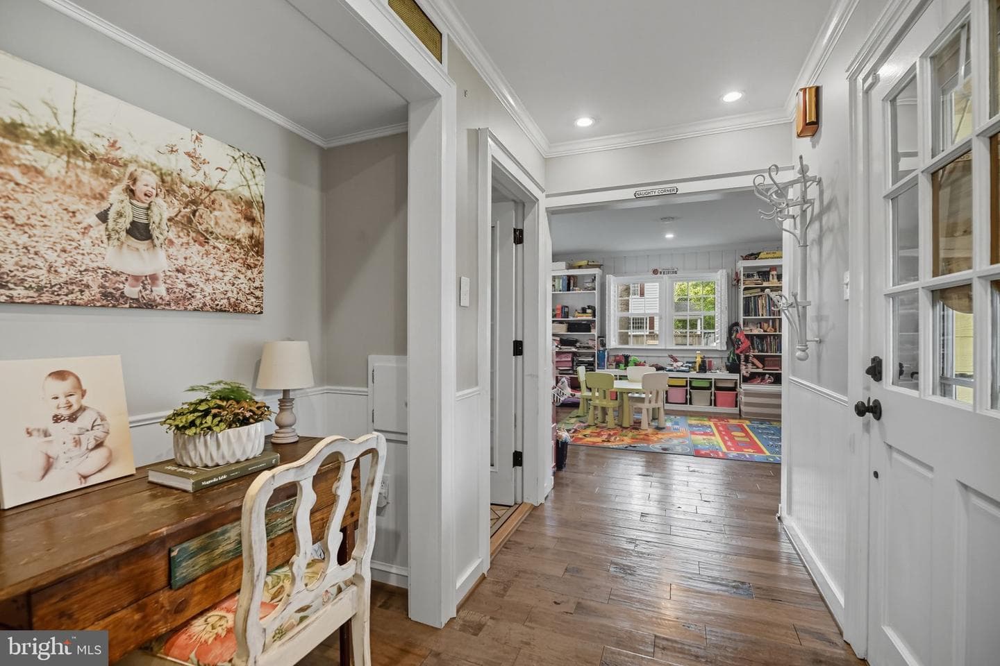 9105 Ewell Street photo 41