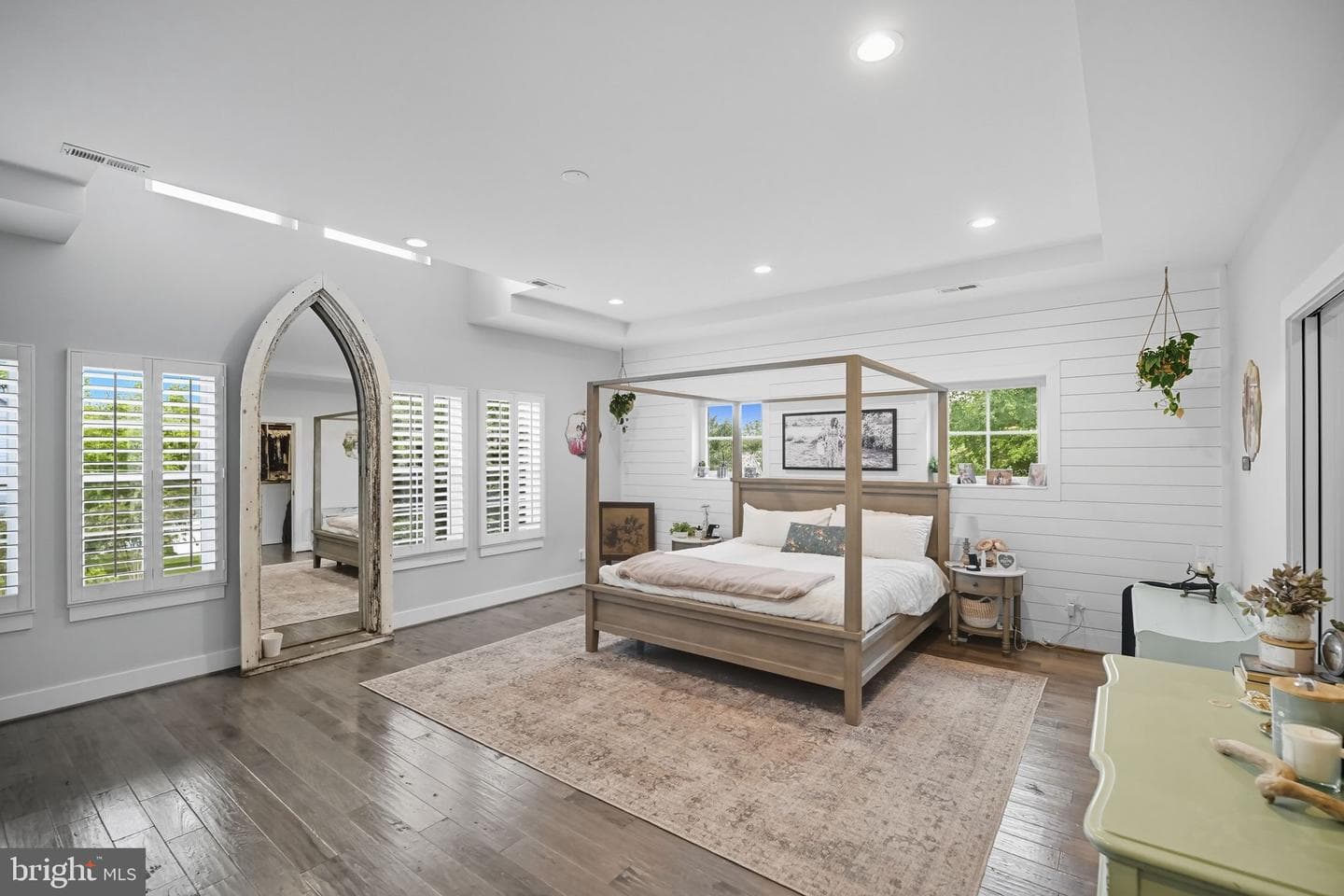 9105 Ewell Street photo 51