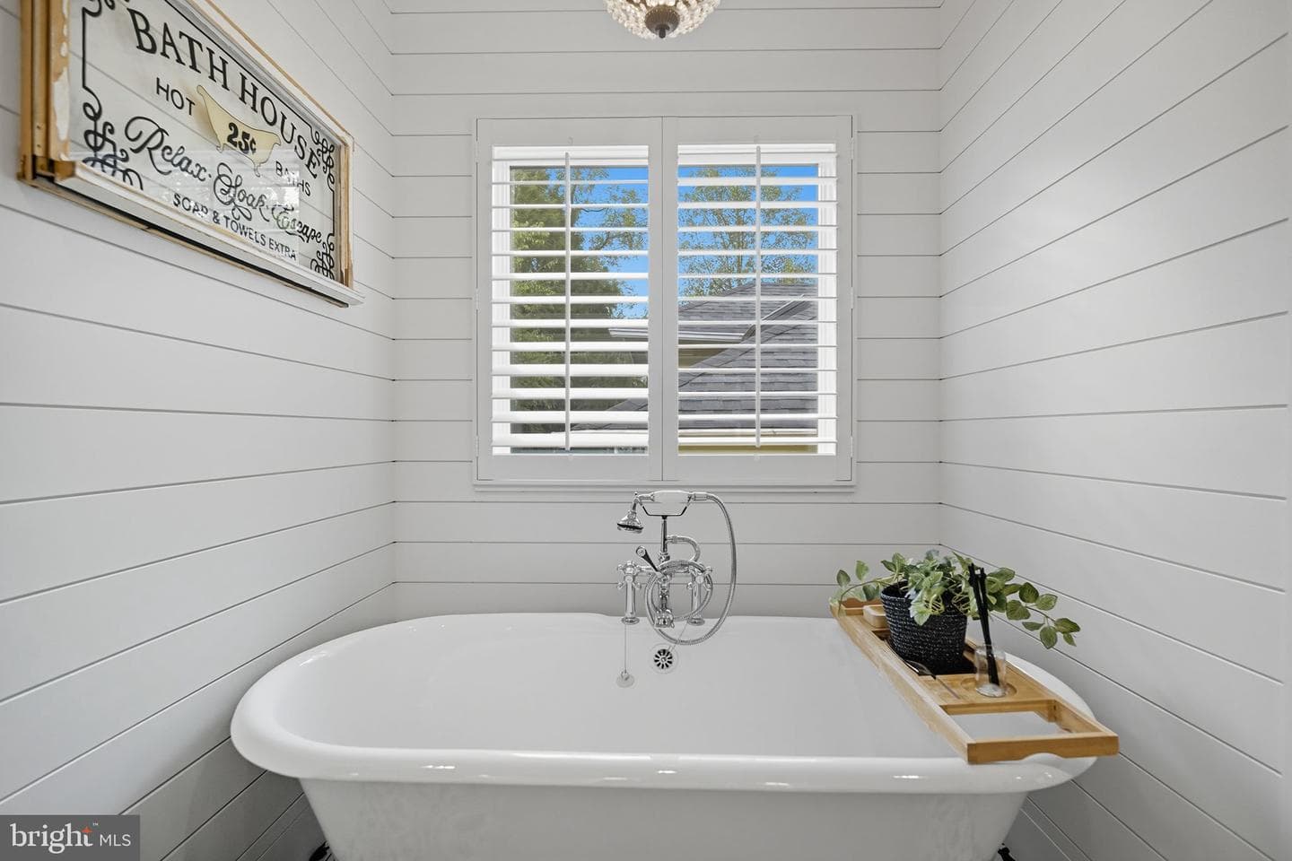9105 Ewell Street photo 57