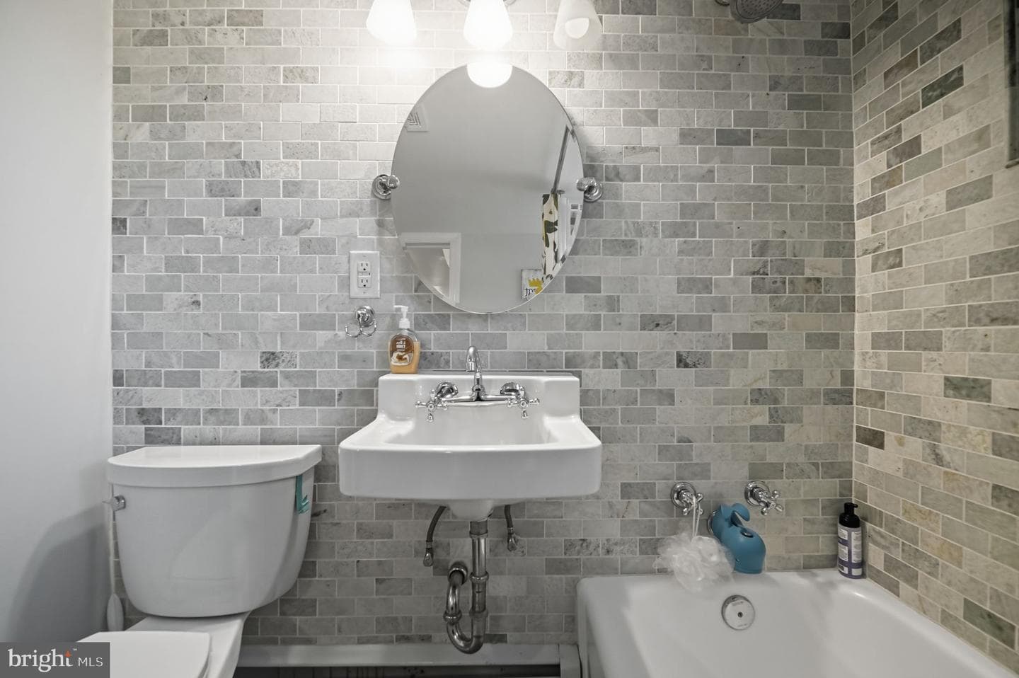 9105 Ewell Street photo 67