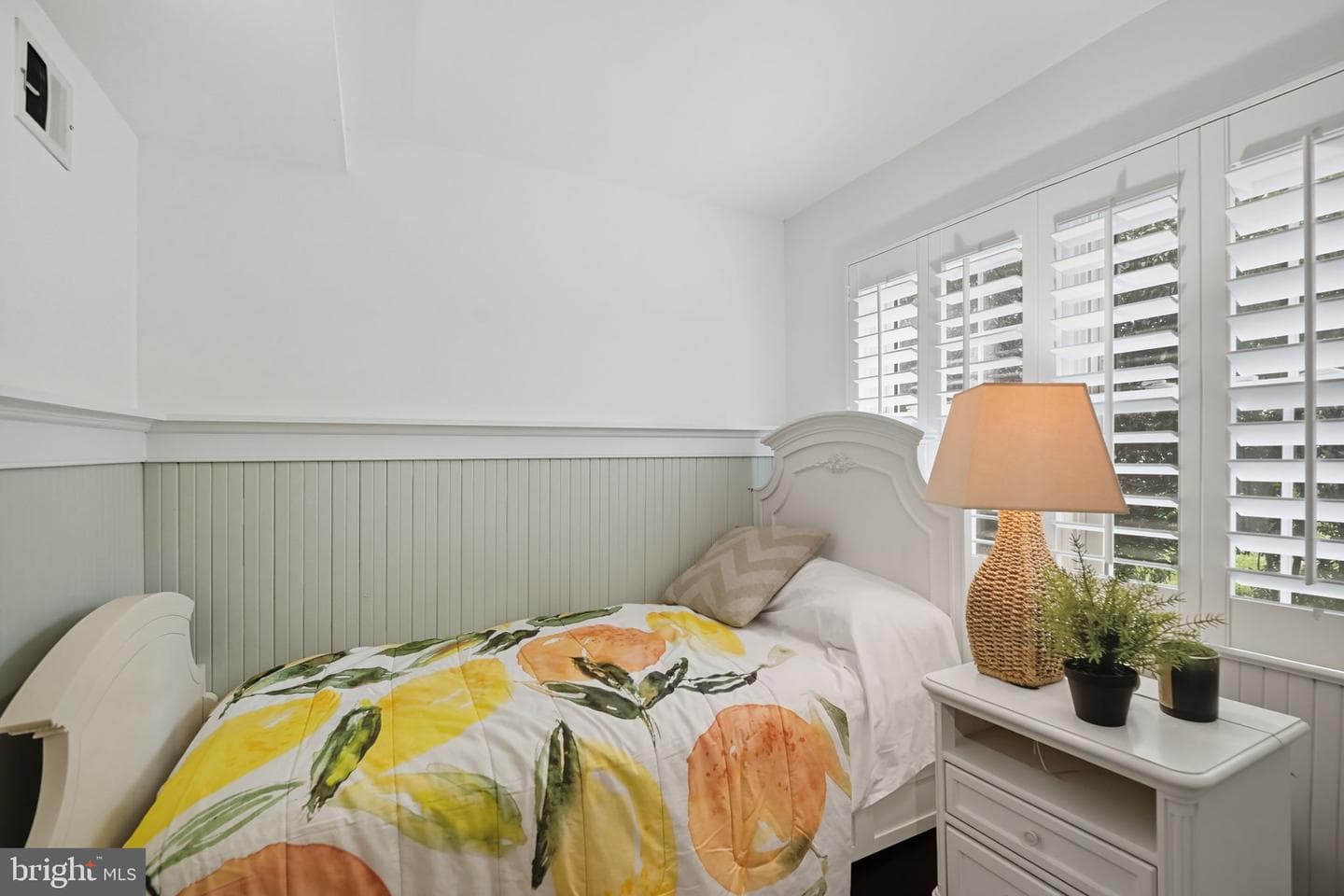 9105 Ewell Street photo 72