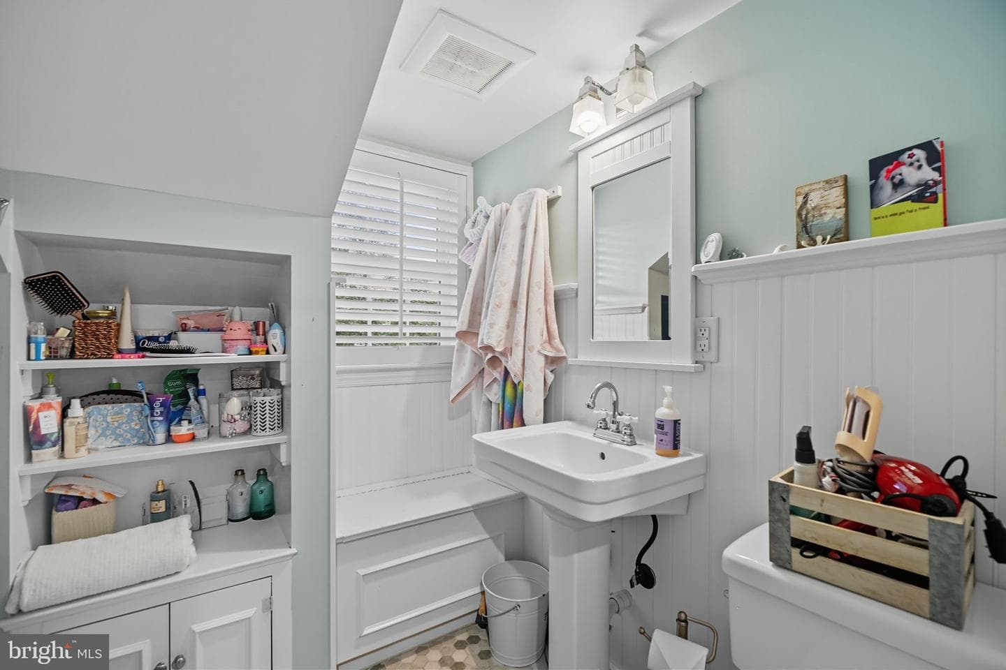 9105 Ewell Street photo 76