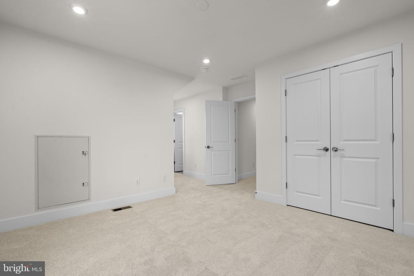 1 Grant Avenue #taylor 28-R2 photo 16