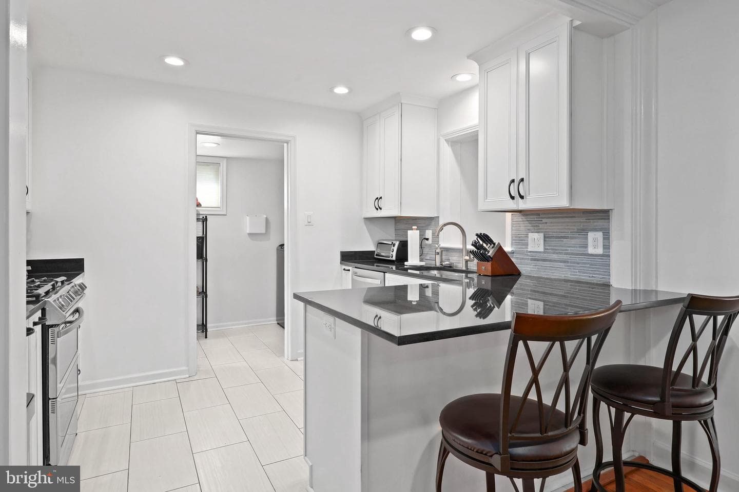 9106 Battle Street photo 20