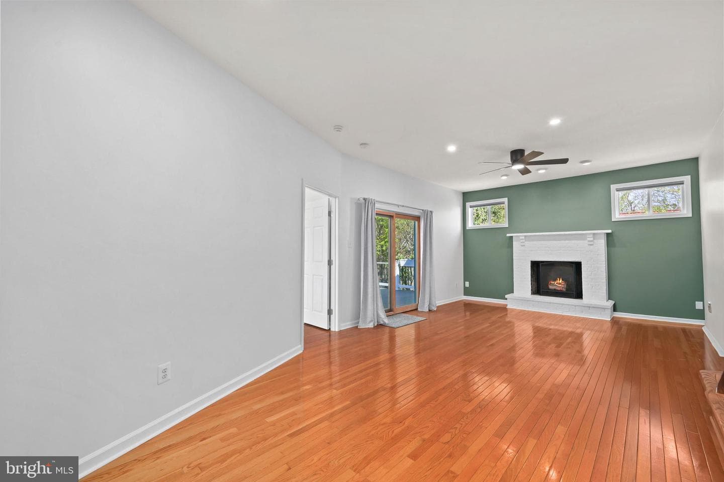 9106 Battle Street photo 28