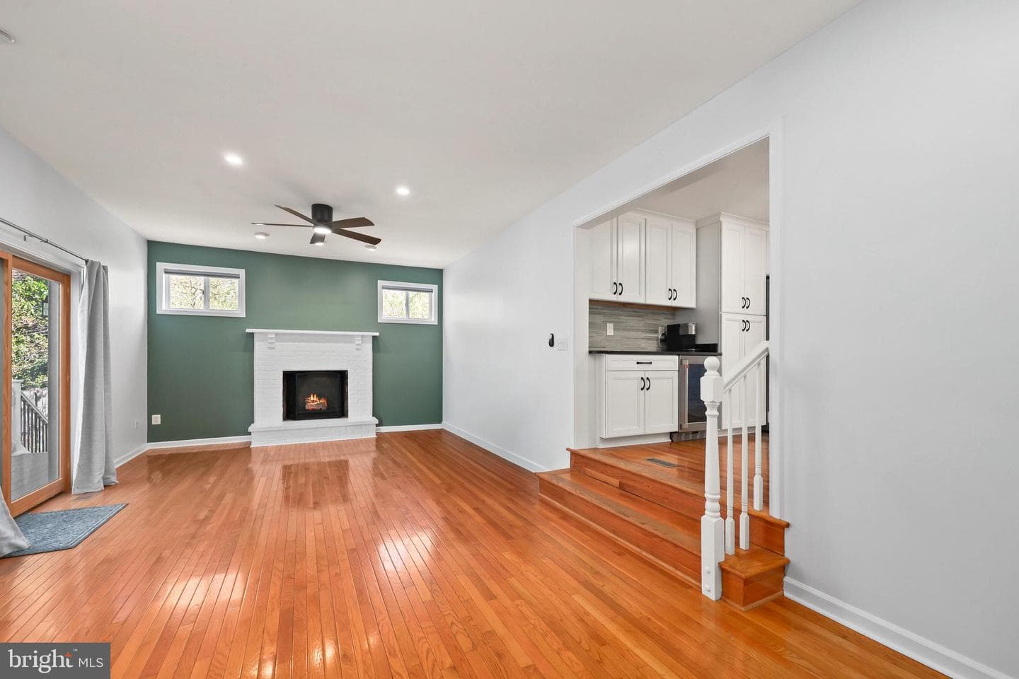 9106 Battle Street photo 29