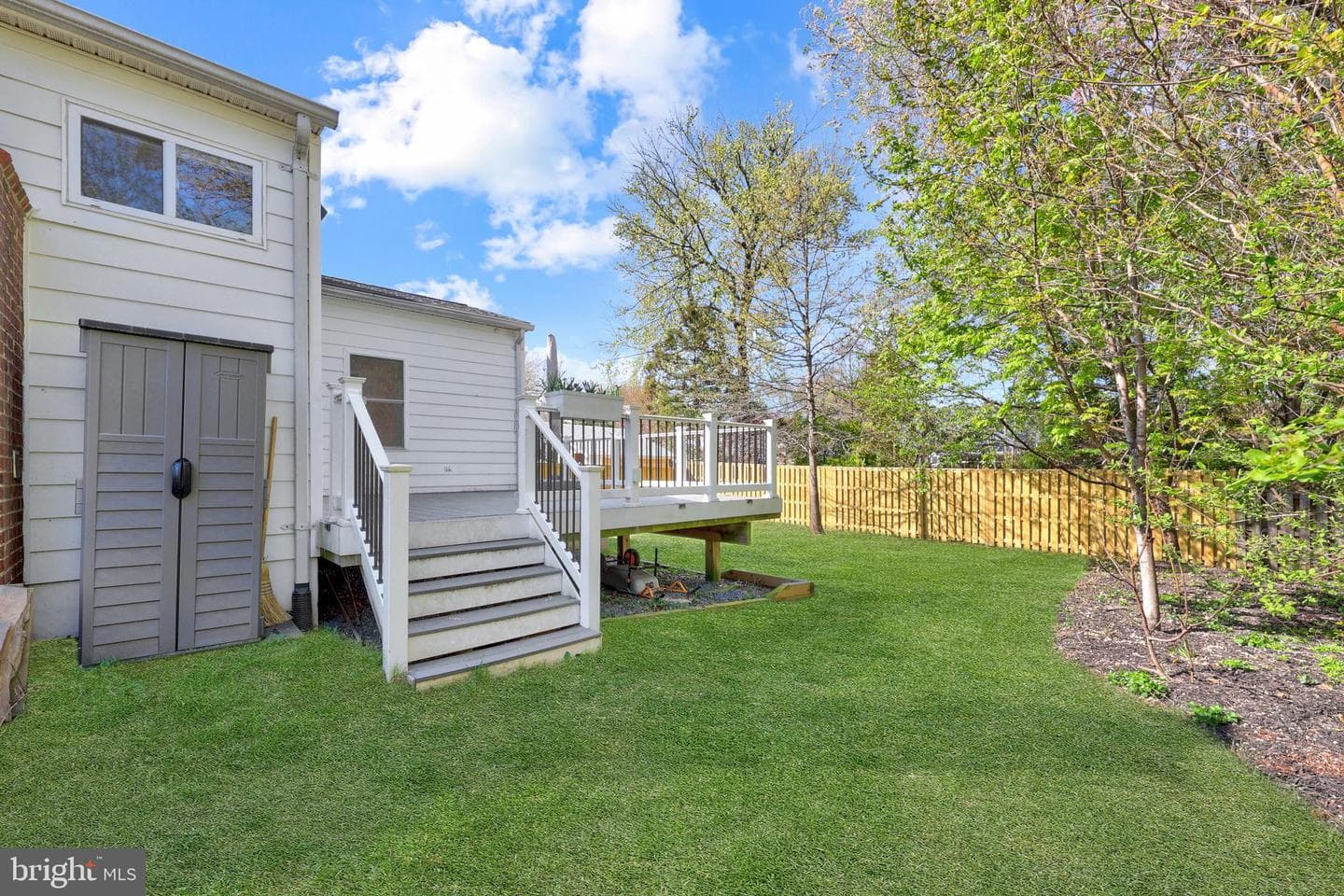 9106 Battle Street photo 44