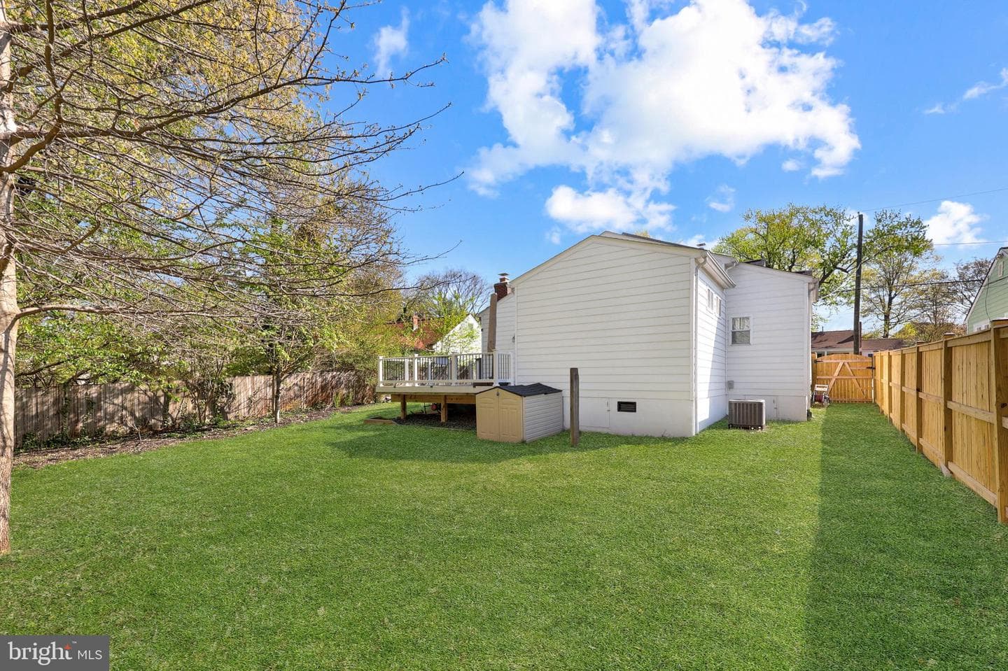 9106 Battle Street photo 47