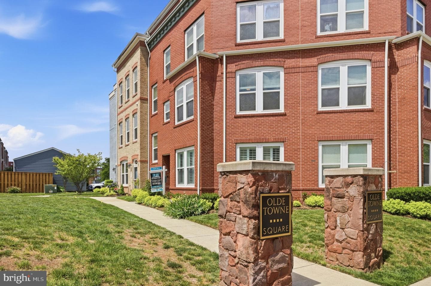 8922 Center Street photo 2