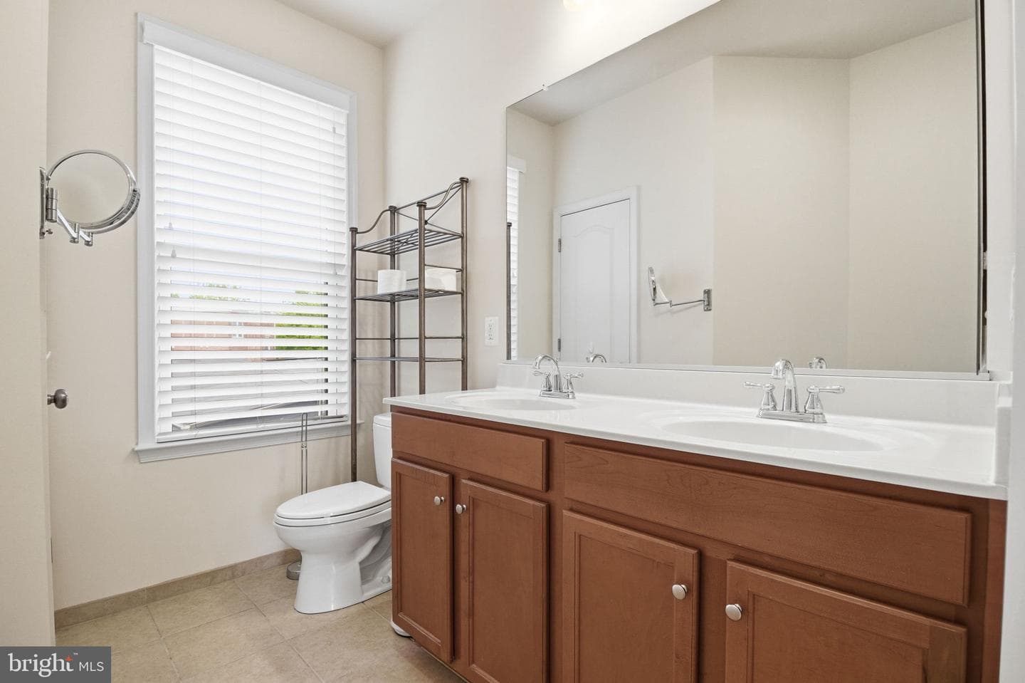 8922 Center Street photo 32