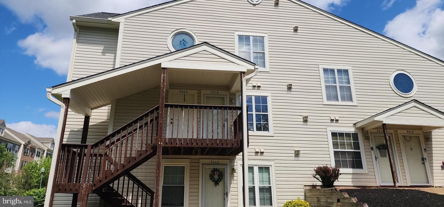 9418 Scarlet Oak Drive photo 1