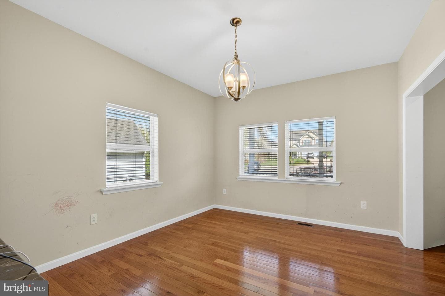9525 Mckinley Avenue photo 8