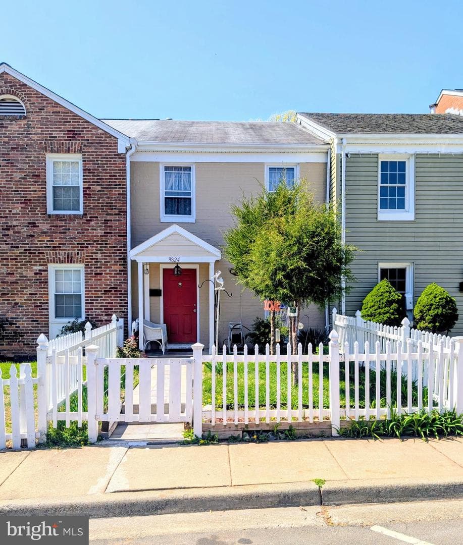 9824 Town Lane, Manassas