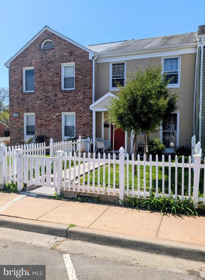 9824 Town Lane, Manassas