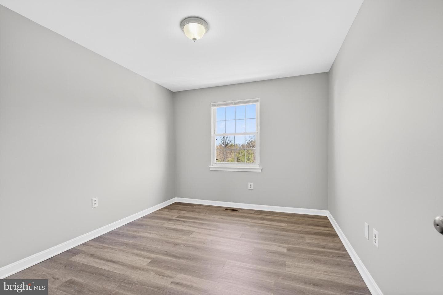 8418 Mckenzie Circle photo 20