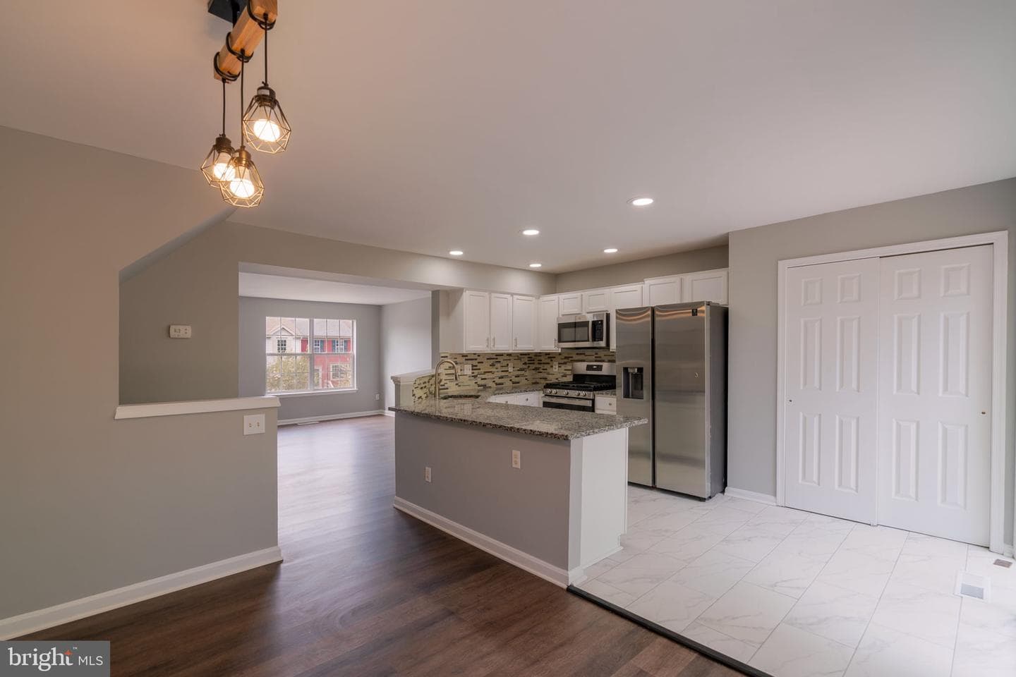 10287 Calypso Drive photo 5
