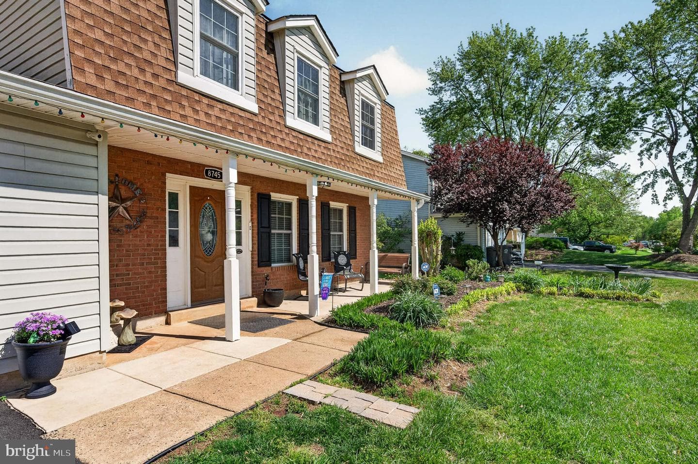 8745 Country Lane photo 2