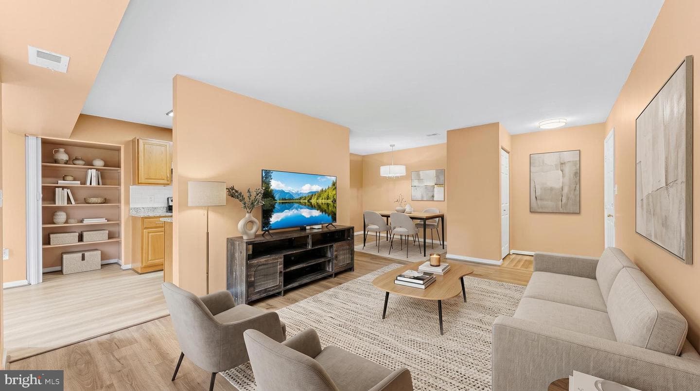 9560 Cannoneer Ct # 201