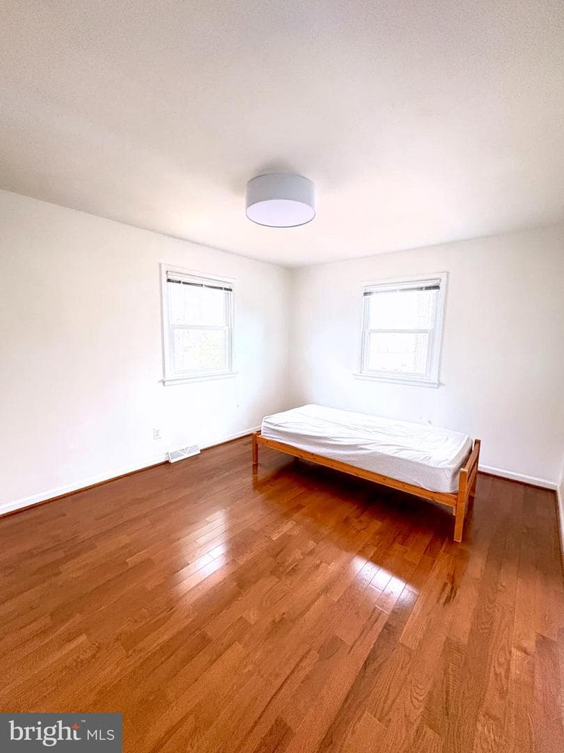 8900 Wilson Avenue photo 15