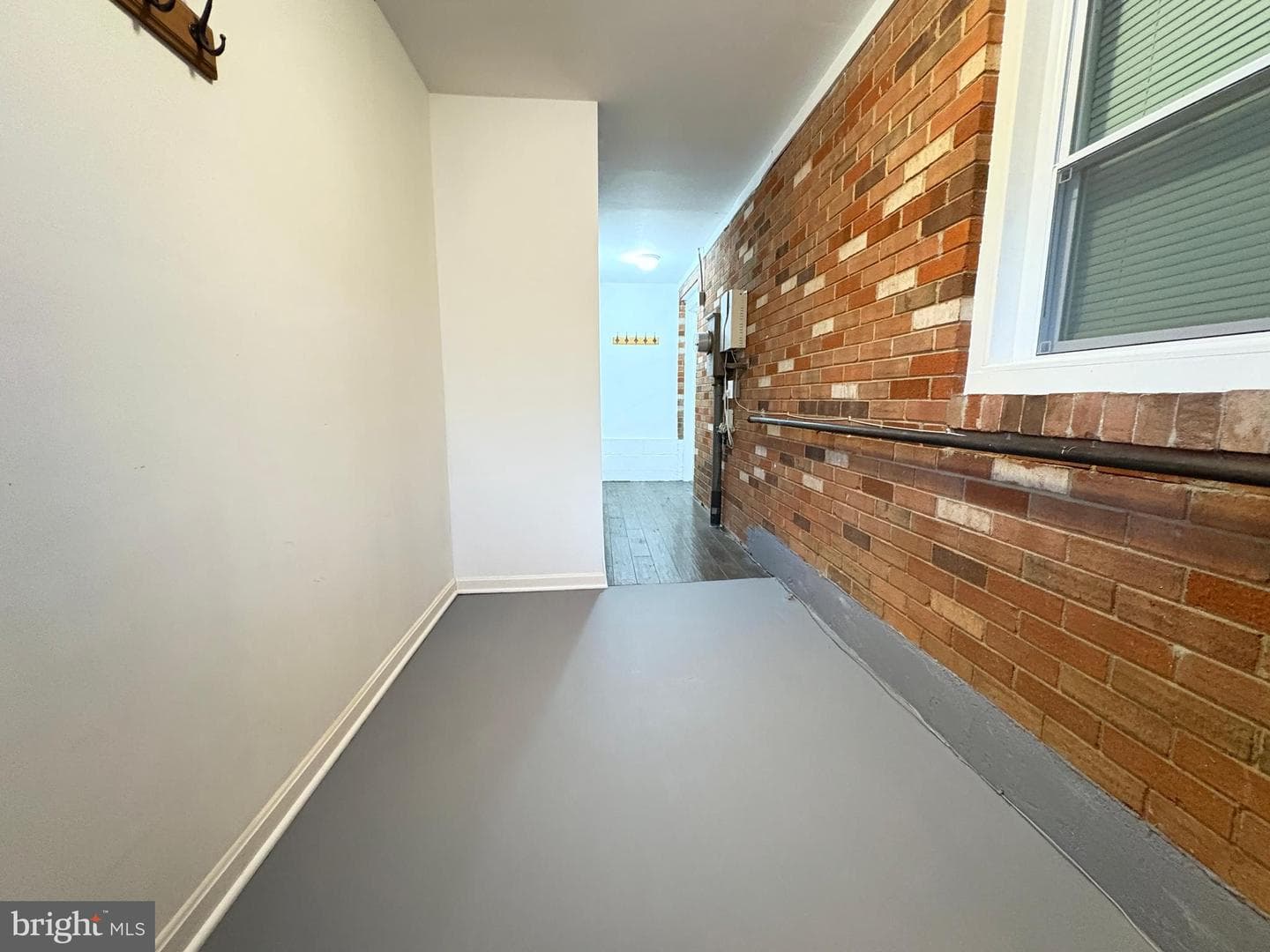8900 Wilson Avenue photo 27