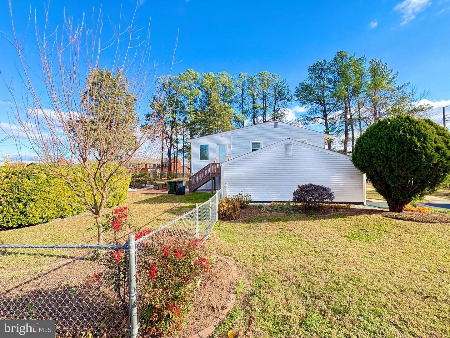 8900 Wilson Avenue photo 31