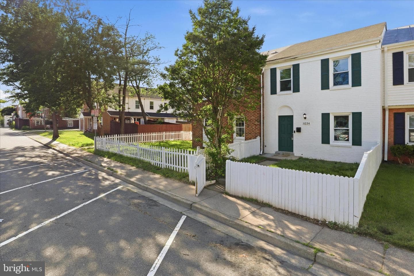 9234 Byrd Drive photo 2