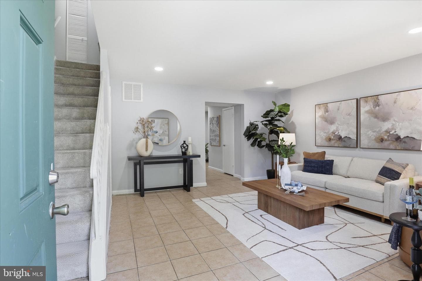 9234 Byrd Drive photo 3