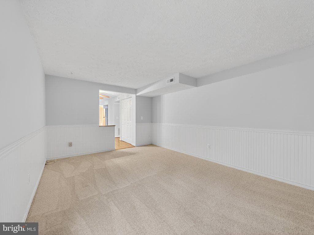 9136 Karlo Street photo 24