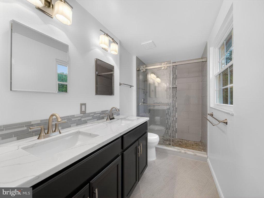 9136 Karlo Street photo 54