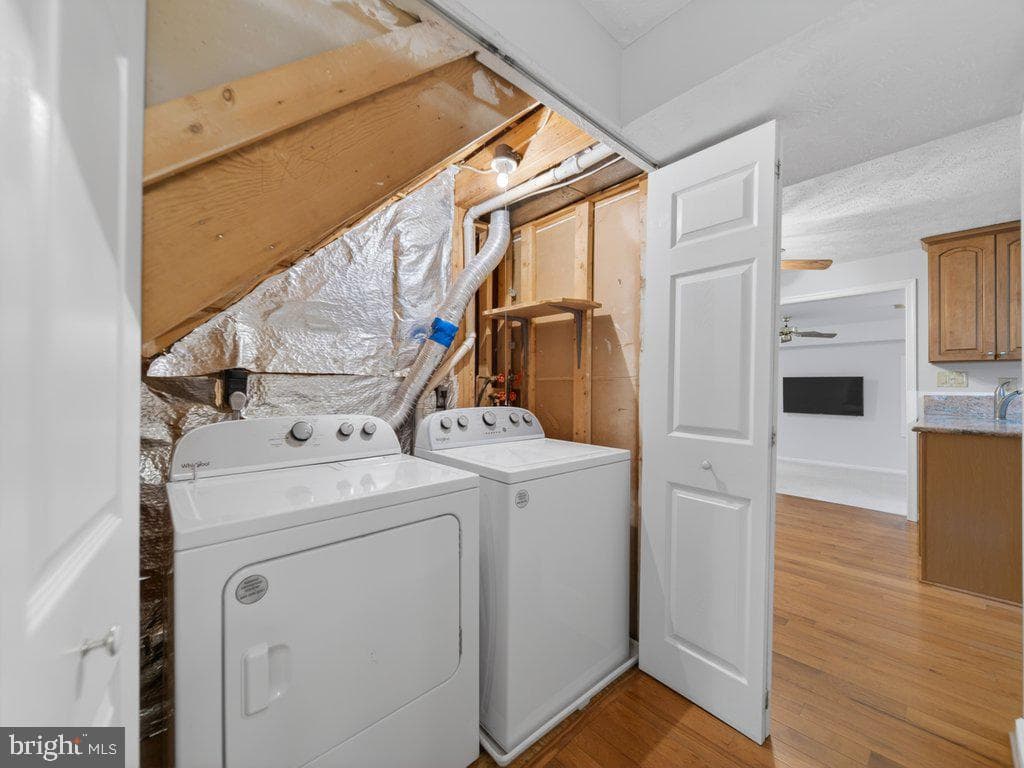 9136 Karlo Street photo 57