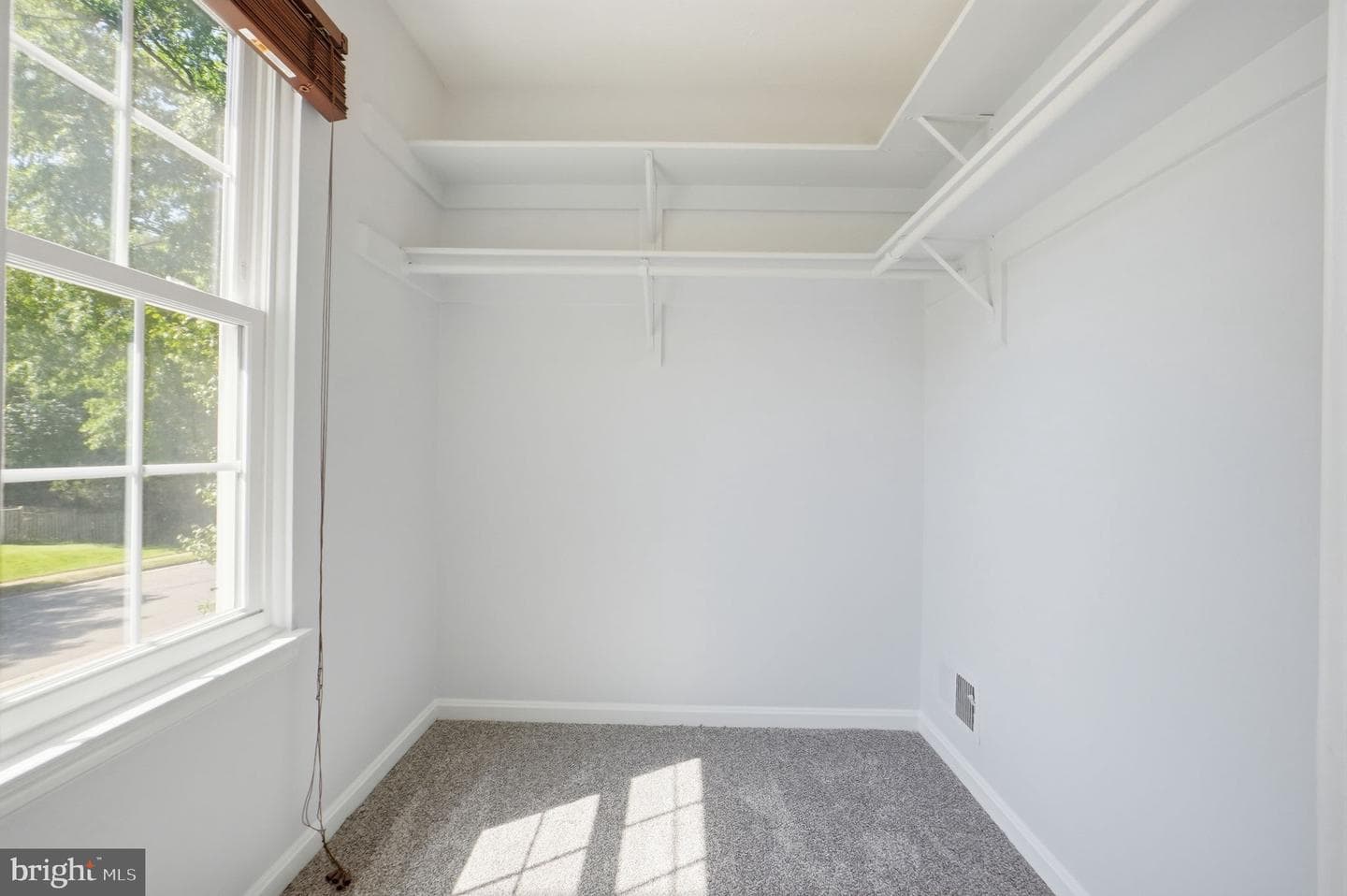 9608 Waterford Drive photo 32