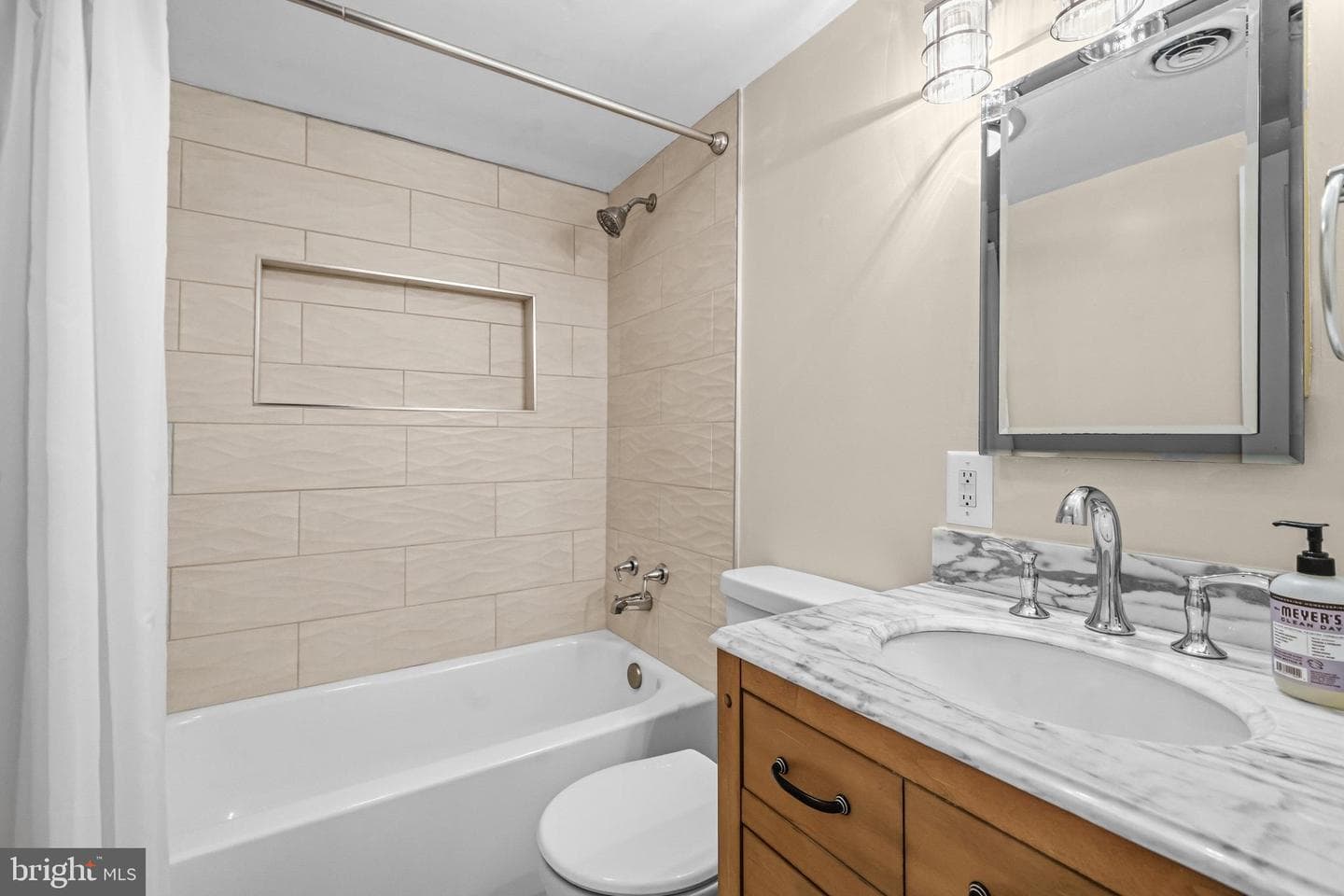 9304 Stuart Avenue photo 30