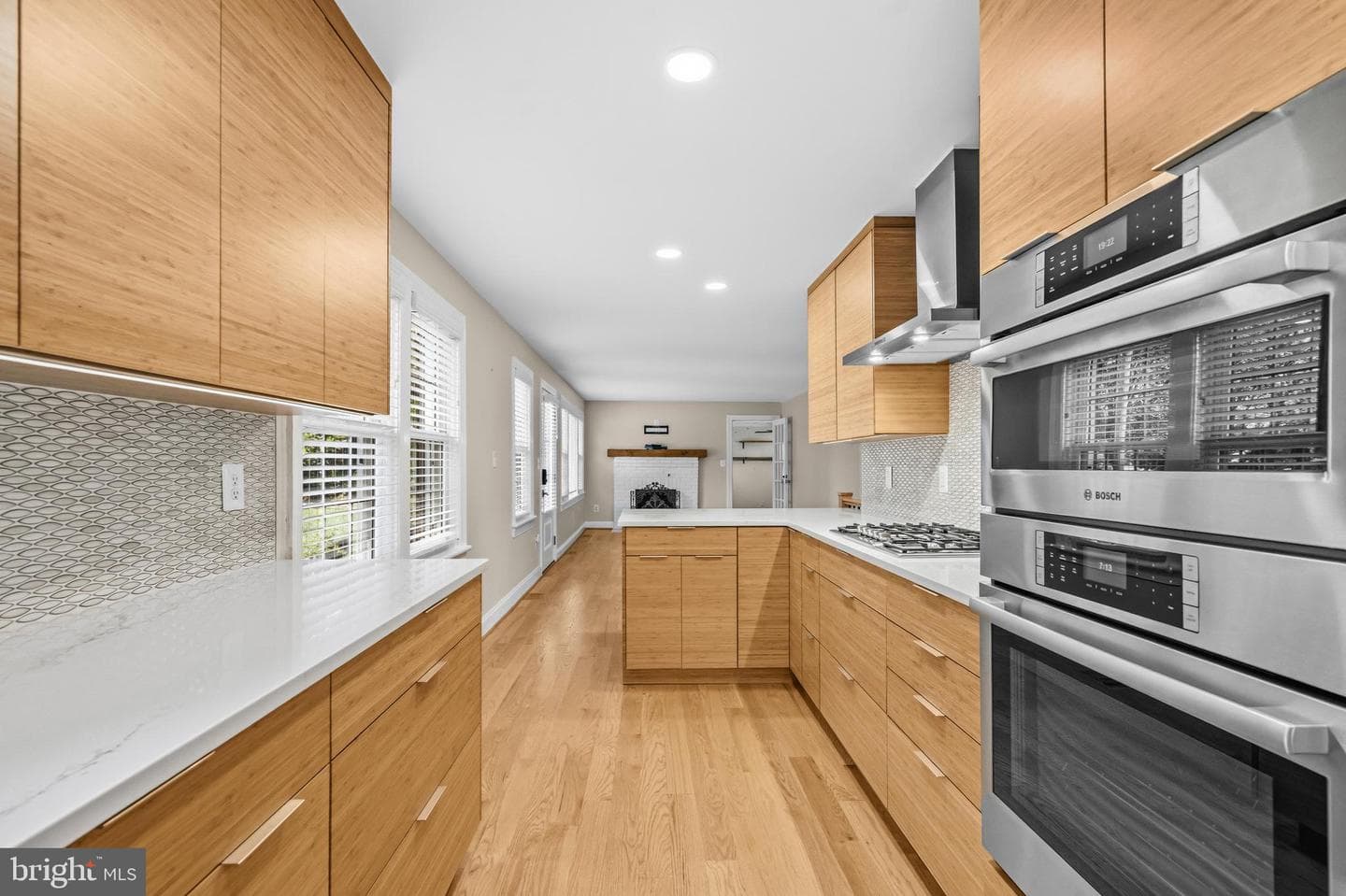9304 Stuart Avenue photo 9
