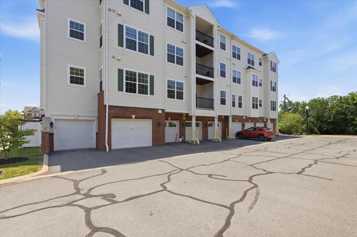 9204 Charleston Drive #207 photo 22