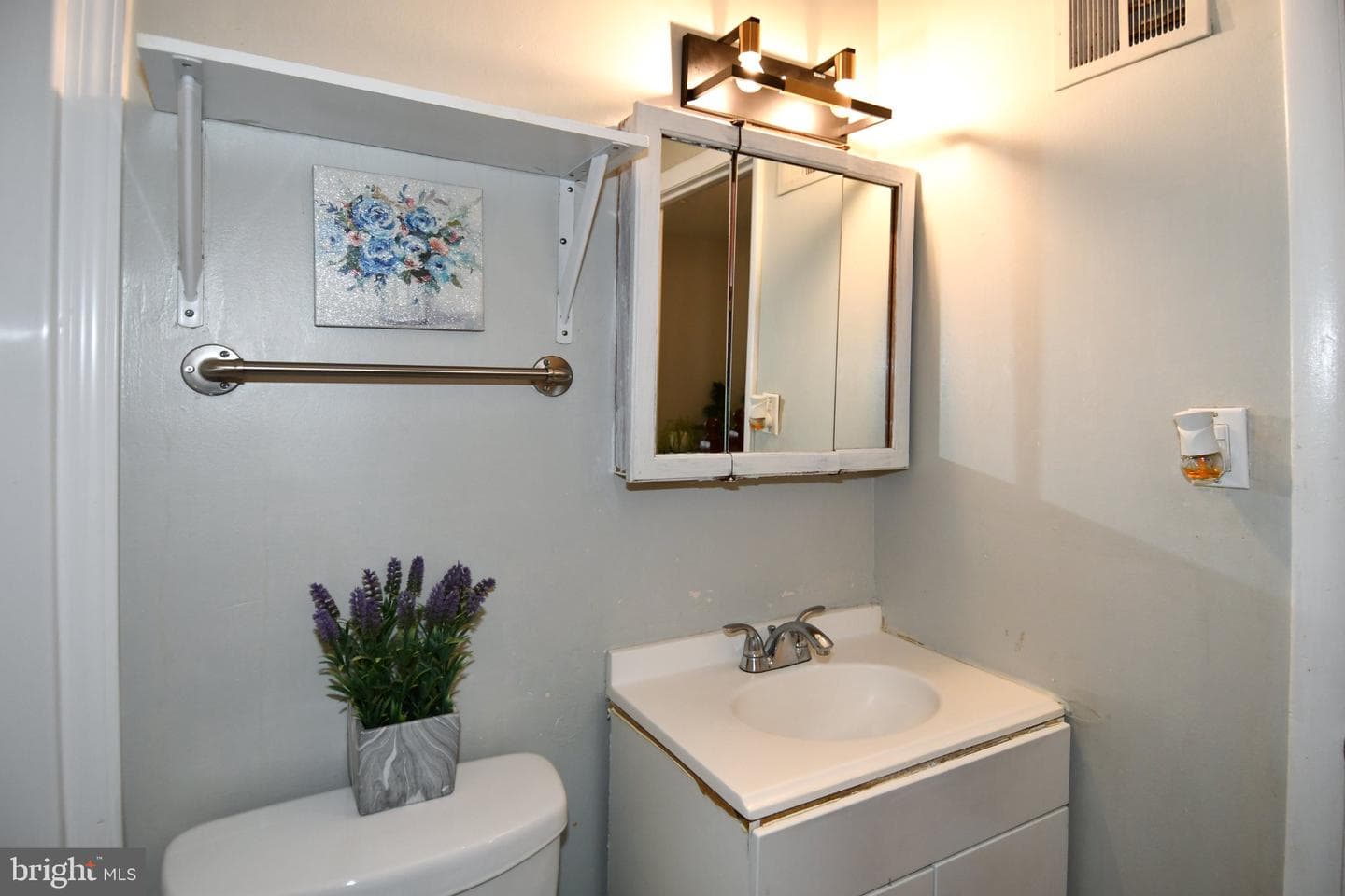 8618 Liberia Avenue photo 24