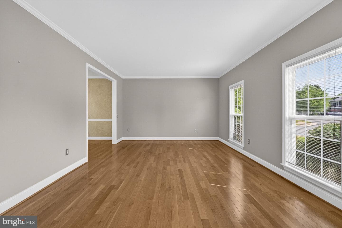 9516 Oakenshaw Drive photo 11