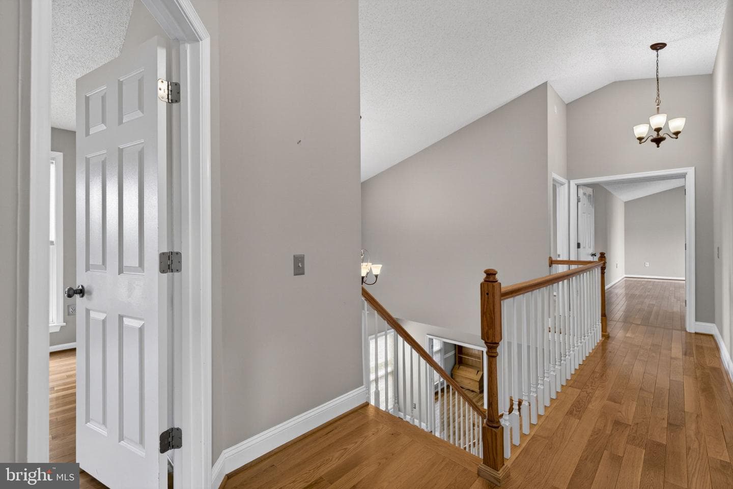 9516 Oakenshaw Drive photo 36