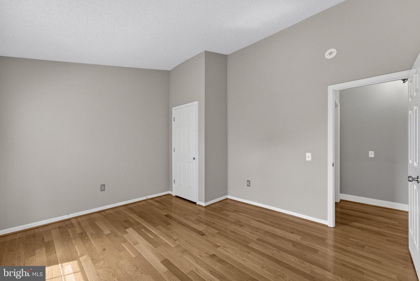 9516 Oakenshaw Drive photo 42