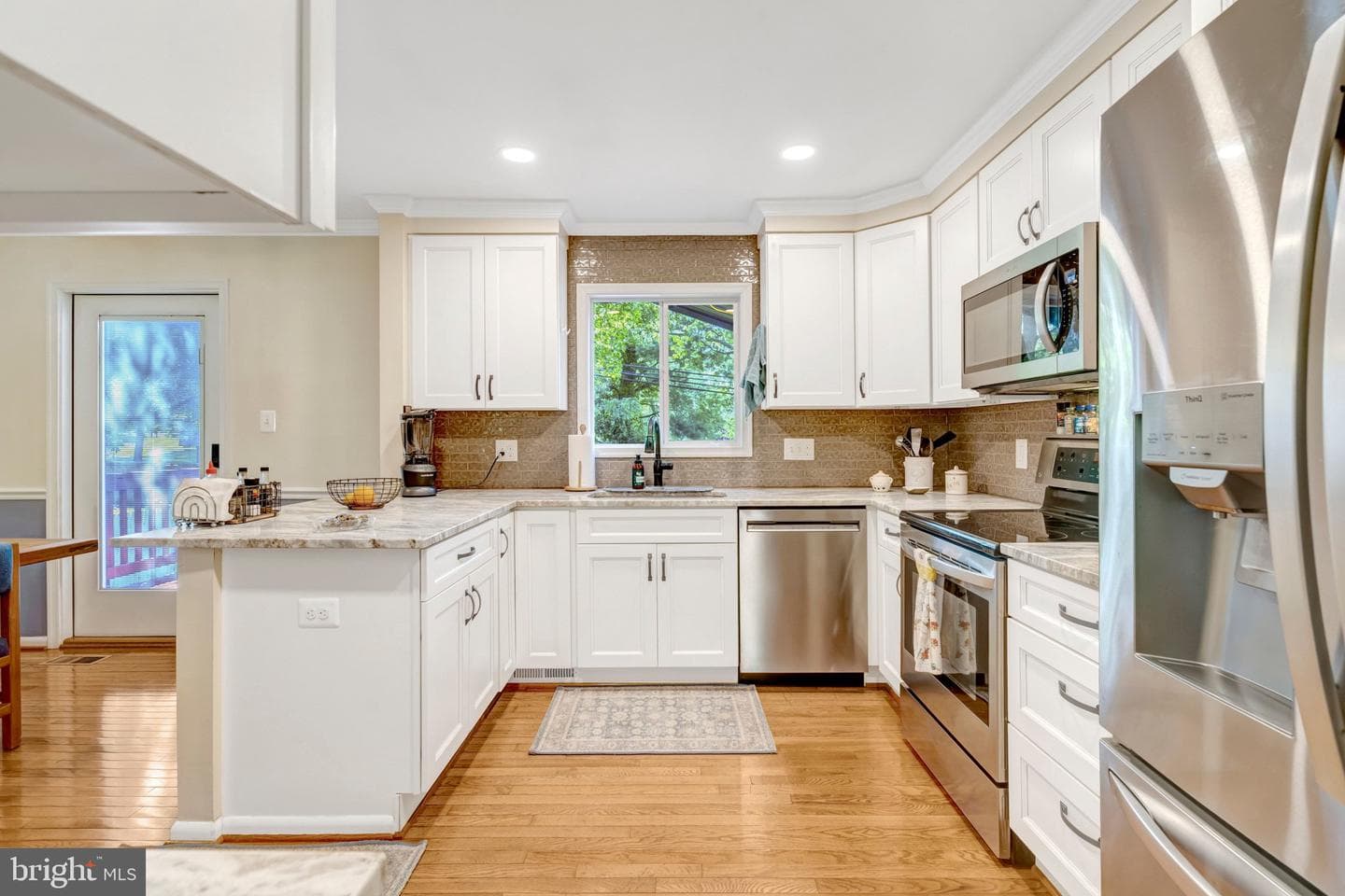 9231 Landgreen Street photo 14